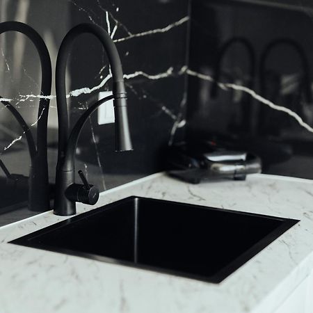 Snow White Center Appartment Liepaja Luaran gambar