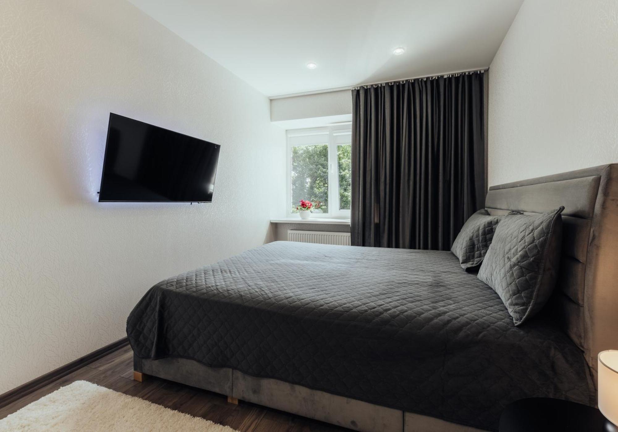 Snow White Center Appartment Liepaja Luaran gambar